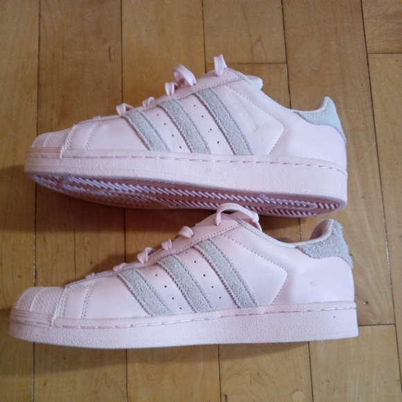 Adidas pale pink leather shell toes with gray suede sneakers women size 8 NWOB - Picture 3 of 6